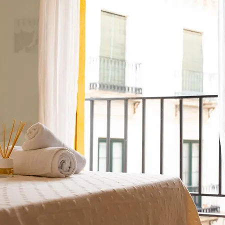 Dean Lopez Luxury Apartment