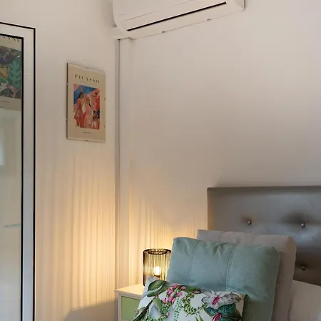 Dean Lopez Luxury Apartment *