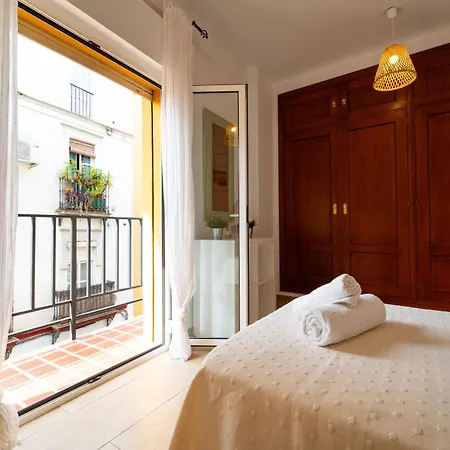 Dean Lopez Luxury Apartment Seville